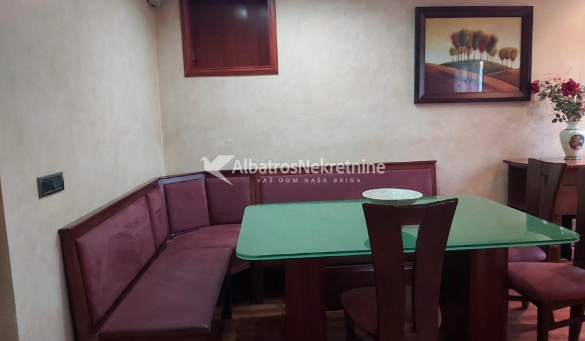 Lux stan u Zemunu, teretana, garaza, izdavanje