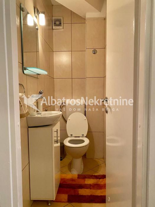 Cetvorosoban 82m2 moderan Stari Merkator Retenzije