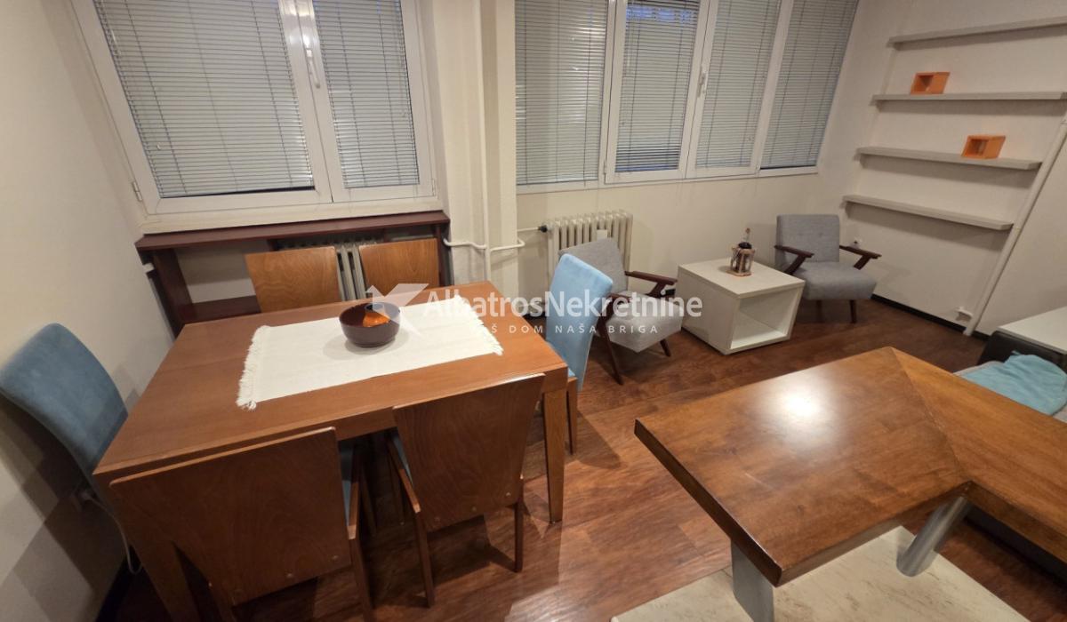 Namešten 2.0 stan Blok 21