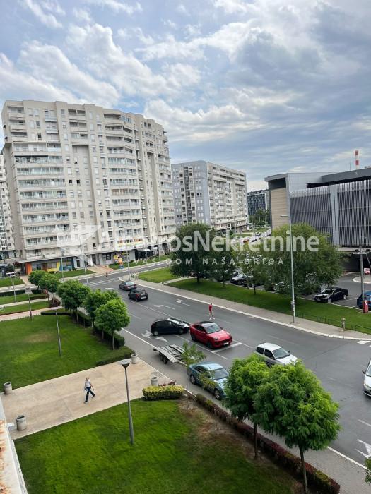 Dvosoban stan 60 m² polunamešten - Belvil Blok 67
