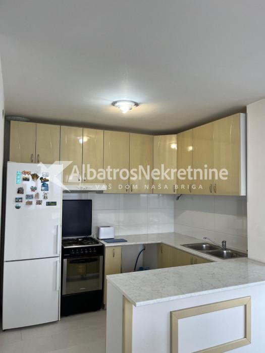 Novi Beograd - Blok 70, 2,0, 60m2 - Namešten