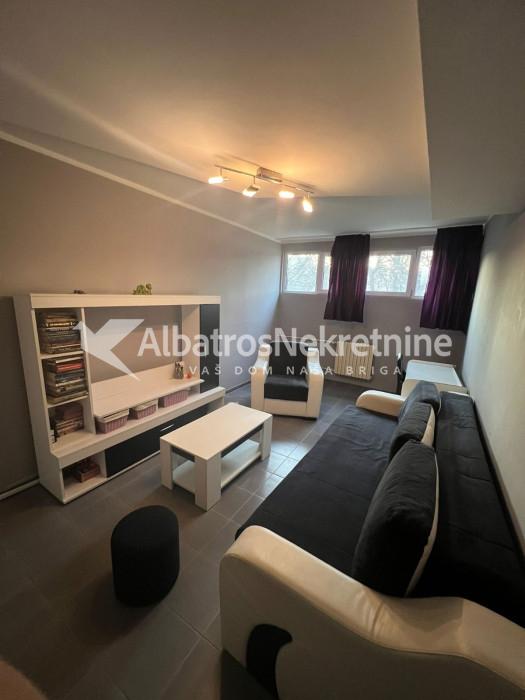 Prodaja stana u Mirijevu