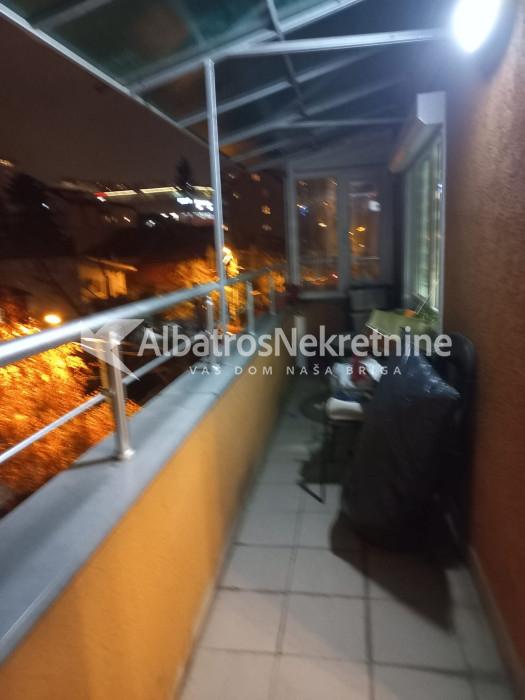 Predivan mali stan Na Zvezdari