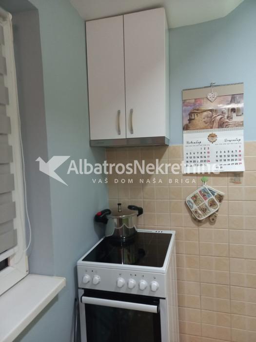 Predivan mali stan Na Zvezdari