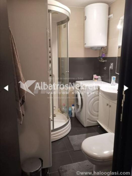 Lux,renoviran, 2.0 stan, fasadna cigla - Mirjevo