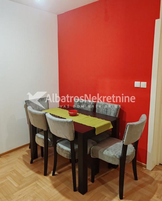 Trosoban stan Naselje Stepa Stepanović