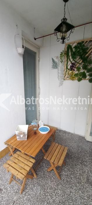 2.5 stan, izdavanje