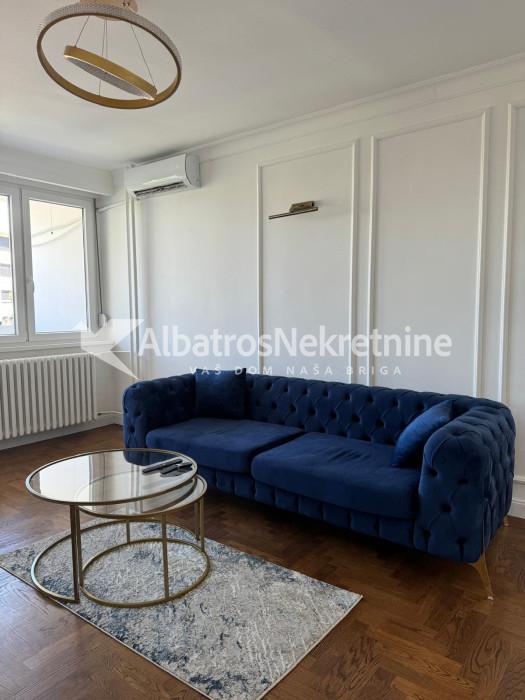 LUX Stan kod Beogradskog Dramskog Pozorista