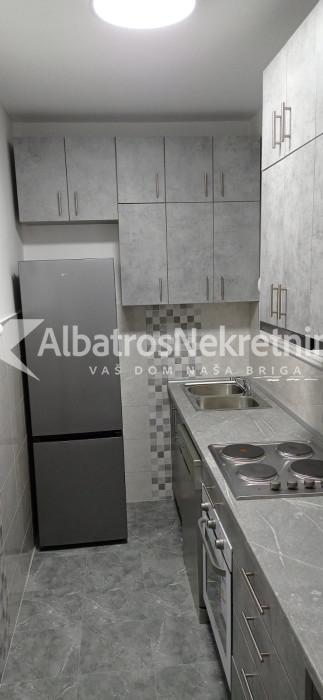 Vračar, Neimar, 74m2, II, 3.0