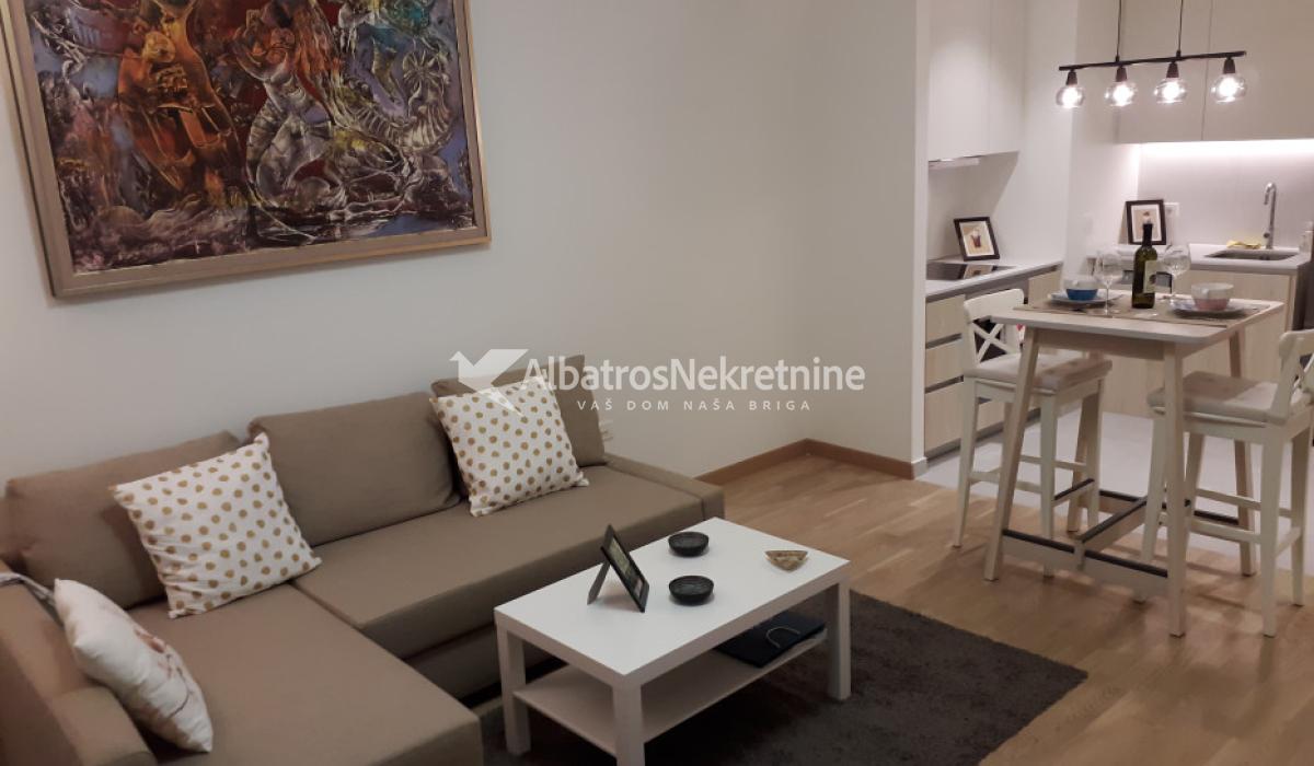 BW Vista, luksuzan dvosoban stan sa garažom