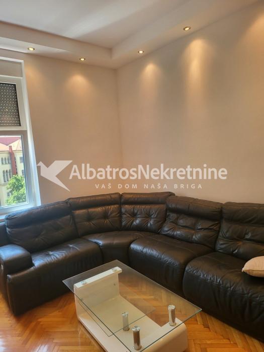 Salonac Miran Svetao kod Beogradjanke, 100m2