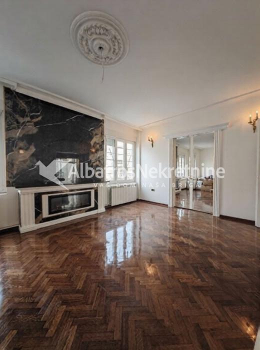 Lux salonac kod Tasmajdana!