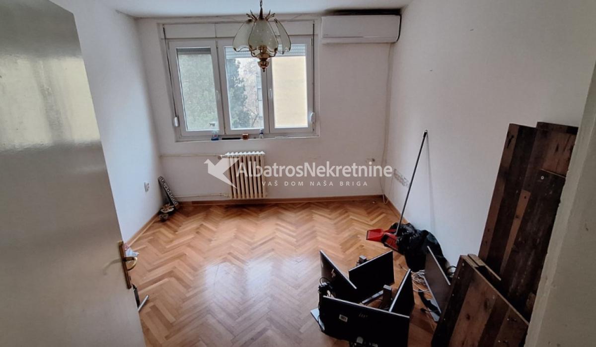 Stan 49m² karaburma