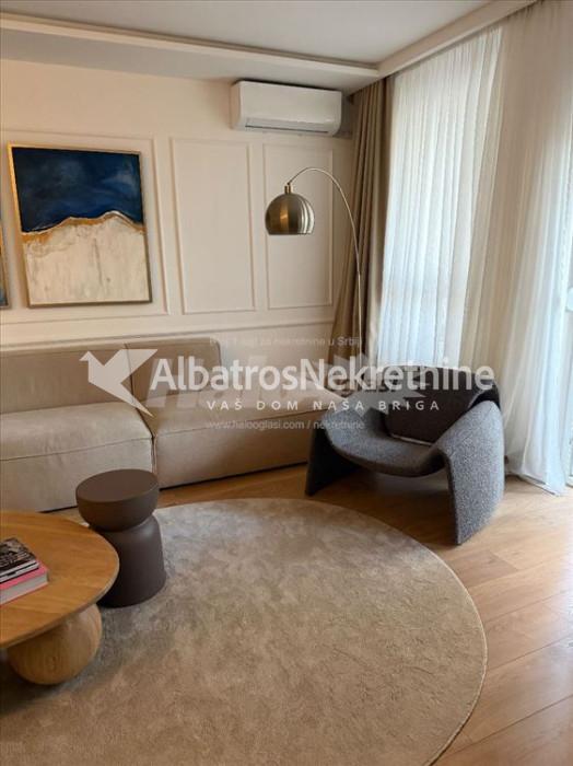 Belvil cetvorosoban , lux renoviran , retko u prod