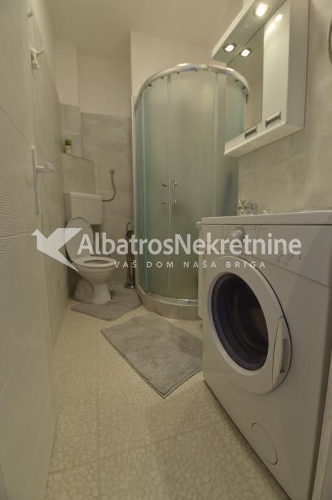 Vracar , stan izdavanje 50 kvadrata