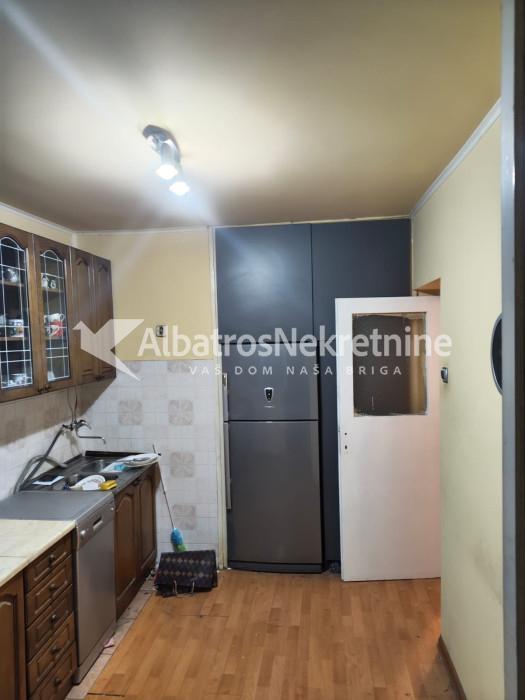 Stan 49m² karaburma