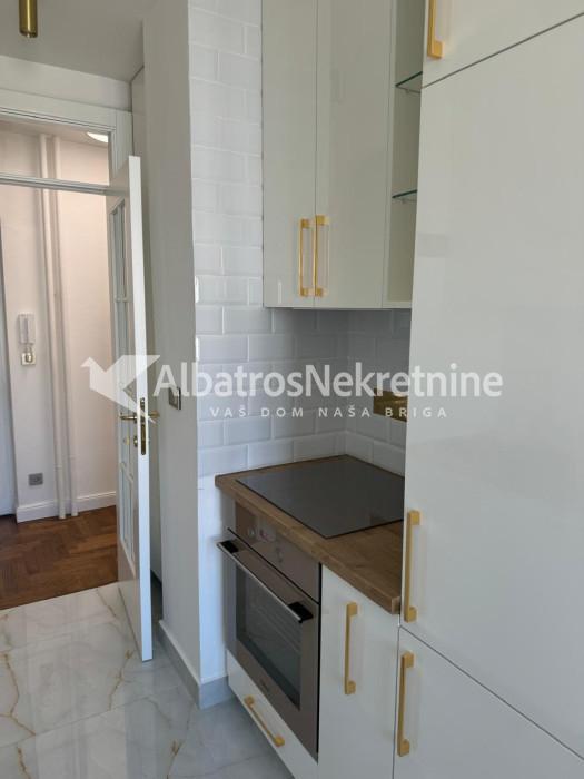 LUX Stan kod Beogradskog Dramskog Pozorista