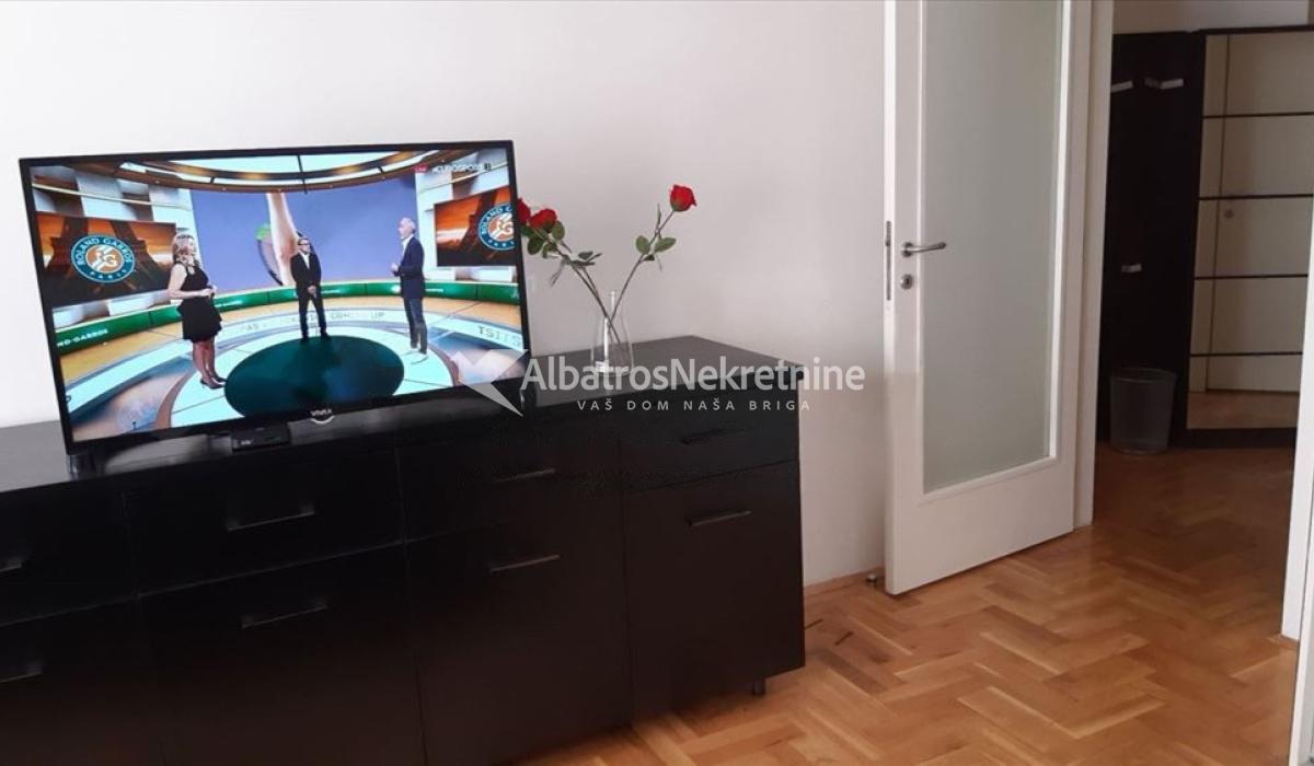 Stan u Skadarskoj
