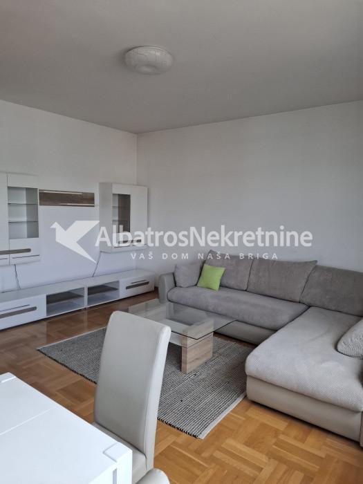 3 soban stan, Zira, Vuk, Centar, parking mesto