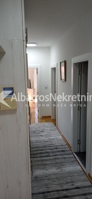 Vračar, Neimar, 74m2, II, 3.0