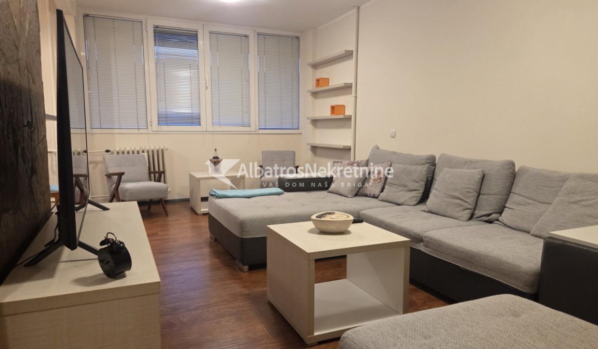 Namešten 2.0 stan Blok 21