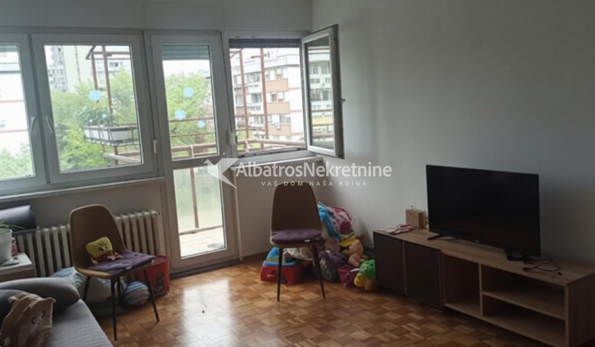 Stari Merkator,Hotel Jugoslavija,lep dvosoban 50m2