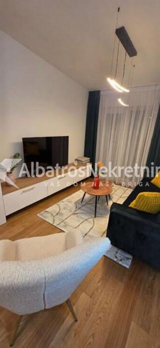 Lekino Brdo-Brace Kovac-2 soban NOV, LUX opremljen