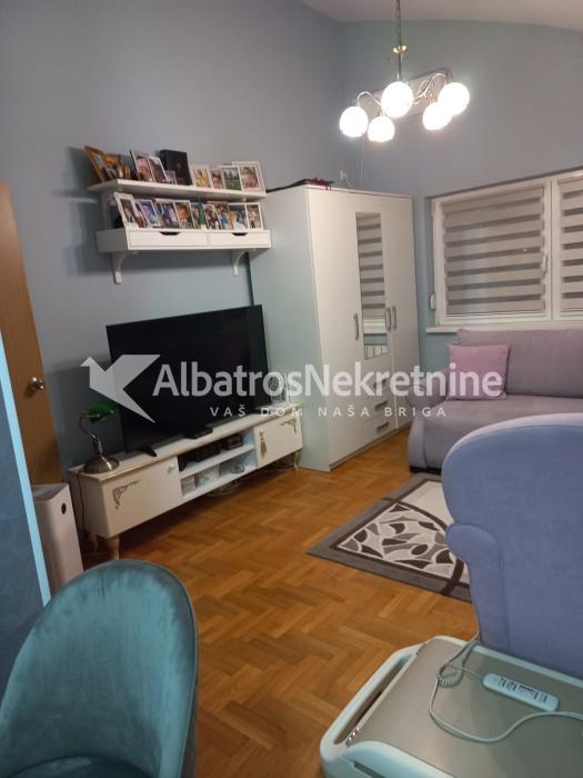 Predivan mali stan Na Zvezdari