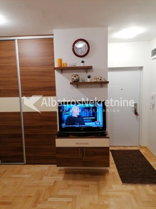 Jednoiposoban lux stan Mirijevo IV