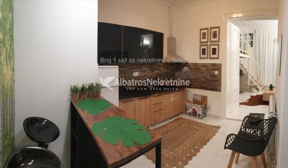 Izdaje se lux stan na Dorćolu