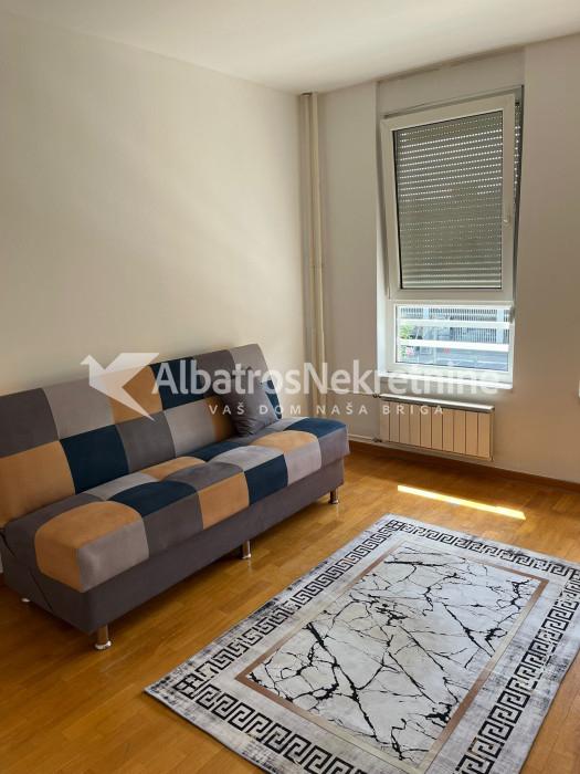 Dvosoban stan 60 m² polunamešten - Belvil Blok 67