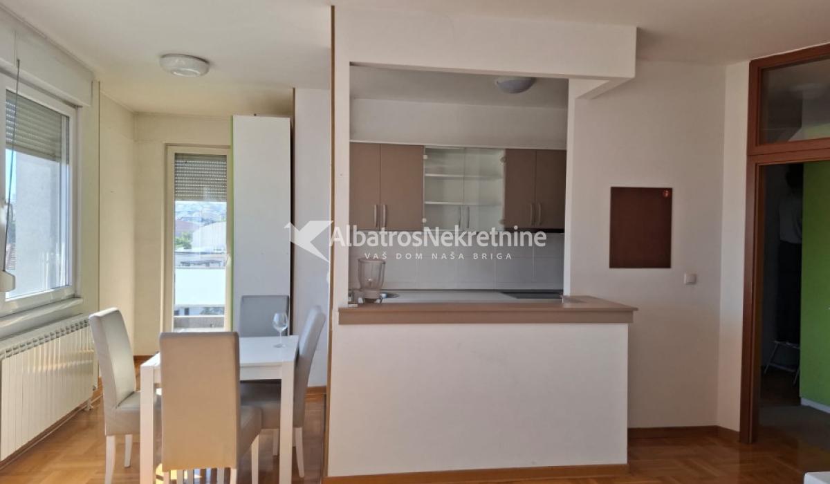 3 soban stan, Zira, Vuk, Centar, parking mesto