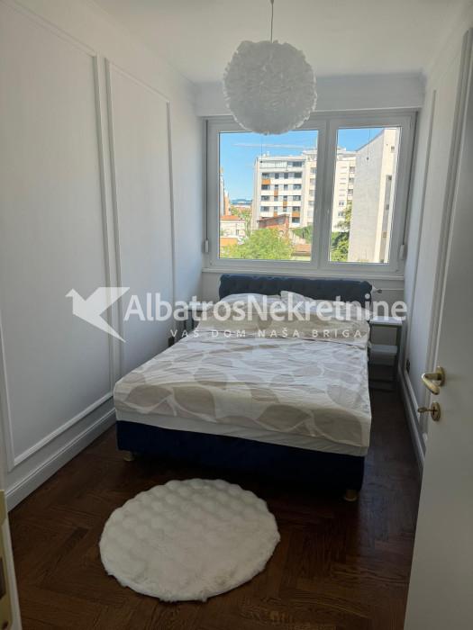 LUX Stan kod Beogradskog Dramskog Pozorista