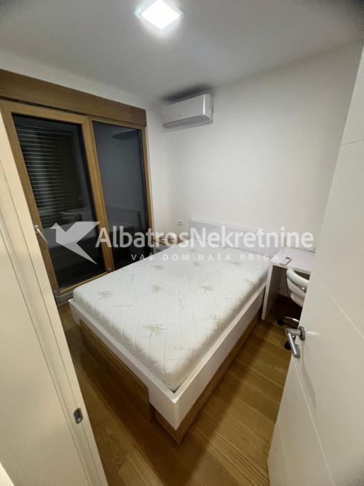 EX ING 65 2.0 - potpuno namešten + garaža