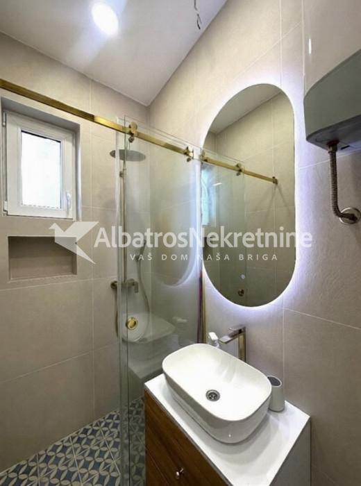 Lux centar salonac u francuskom stilu, renovirano