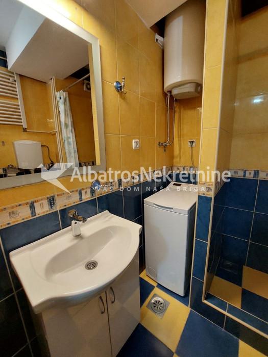 Namešten stan, 67m2, Bežanijska kosa