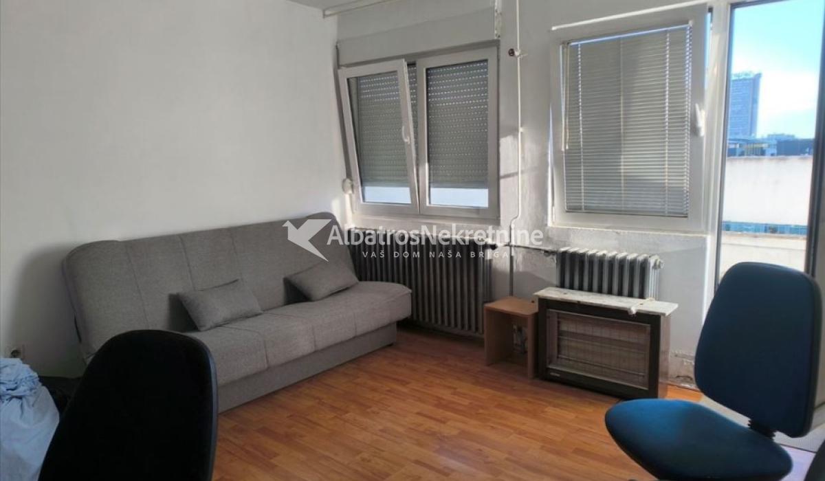 Blok 29, Arena,108kv DVA stana sa zasebnim ulazima