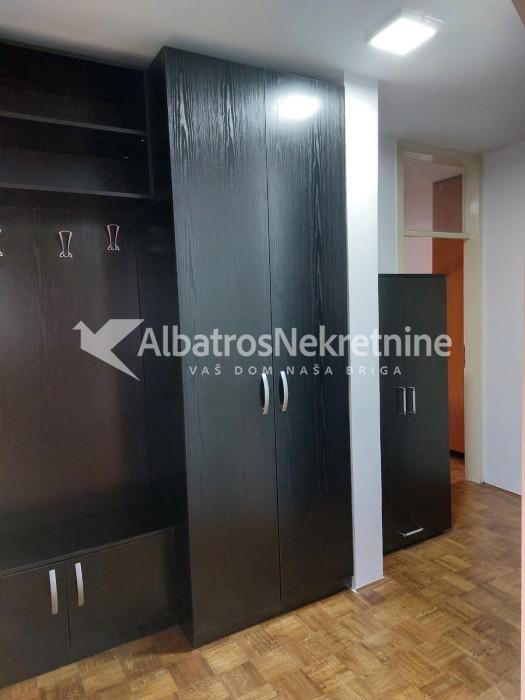 Namešten stan, 67m2, Bežanijska kosa