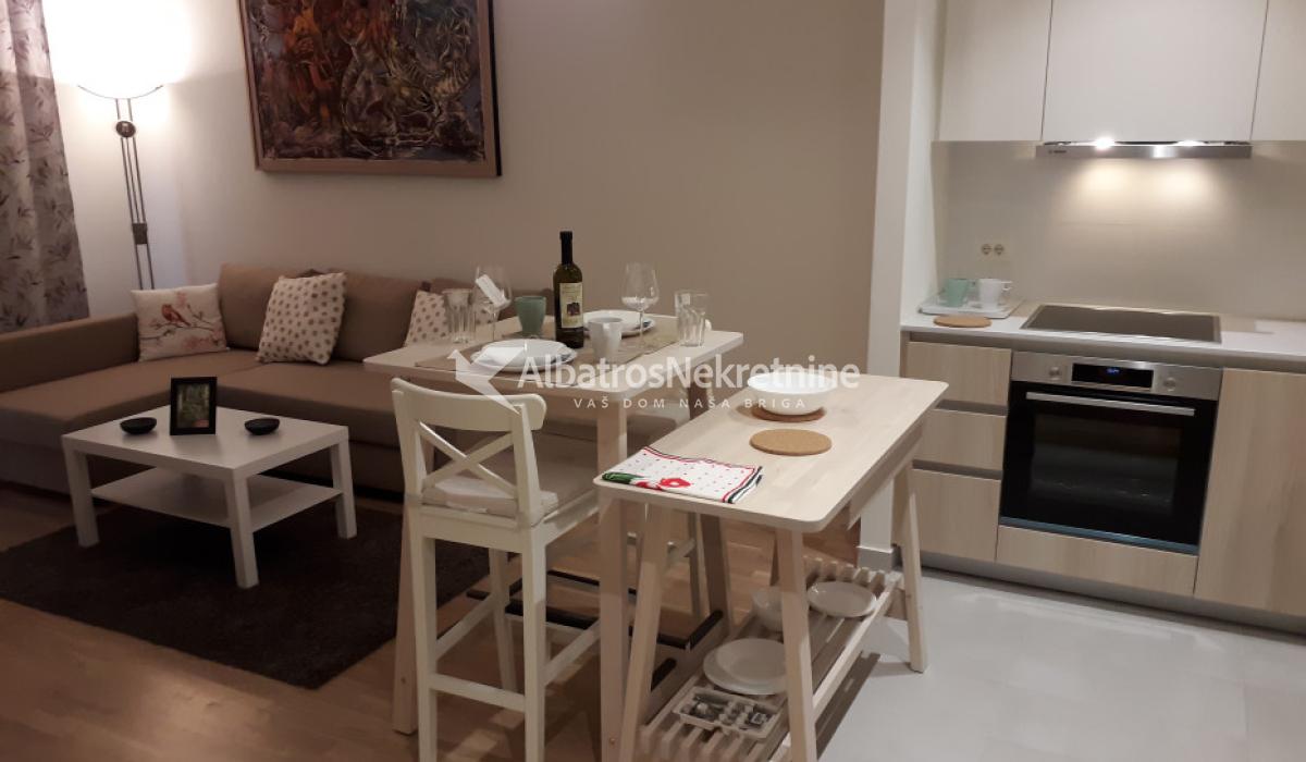 BW Vista, luksuzan dvosoban stan sa garažom