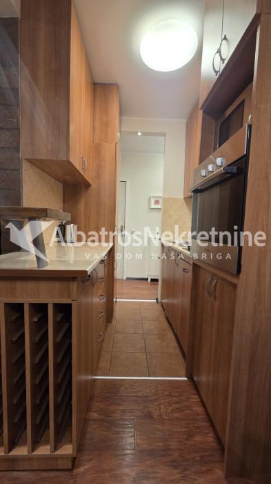 Namešten 2.0 stan Blok 21