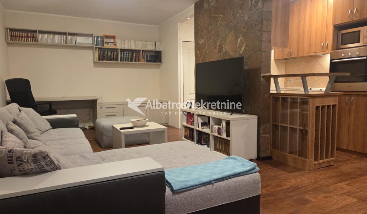 Namešten 2.0 stan Blok 21