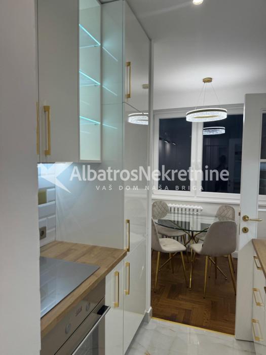 LUX Stan kod Beogradskog Dramskog Pozorista