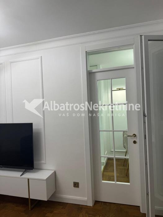 LUX Stan kod Beogradskog Dramskog Pozorista