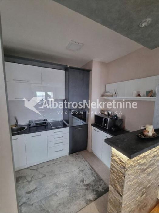 Dvoiposoban stan - Vojvode Stepe 2.5 / 67m2 - Lux
