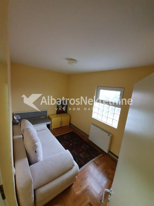 Uknjižen Dvosoban stan, 41 m2, Mirijevski Bulevar