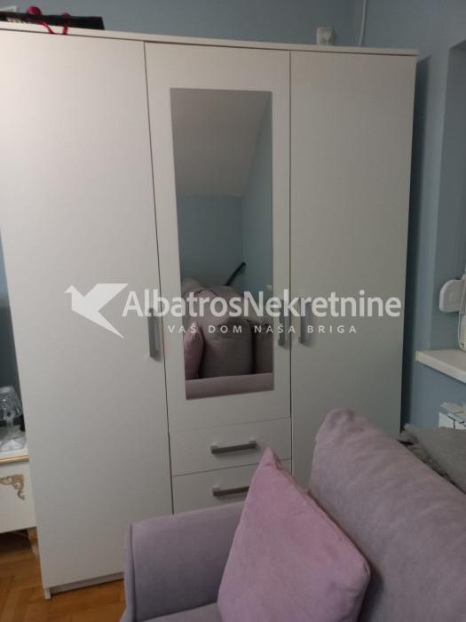 Predivan mali stan Na Zvezdari