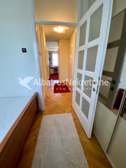 Cetvorosoban 82m2 moderan Stari Merkator Retenzije