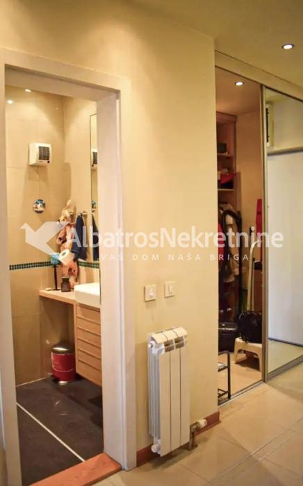 Ekskluzivan stan na Voždovcu