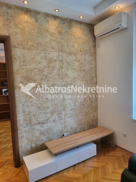 Salonac Miran Svetao kod Beogradjanke, 100m2