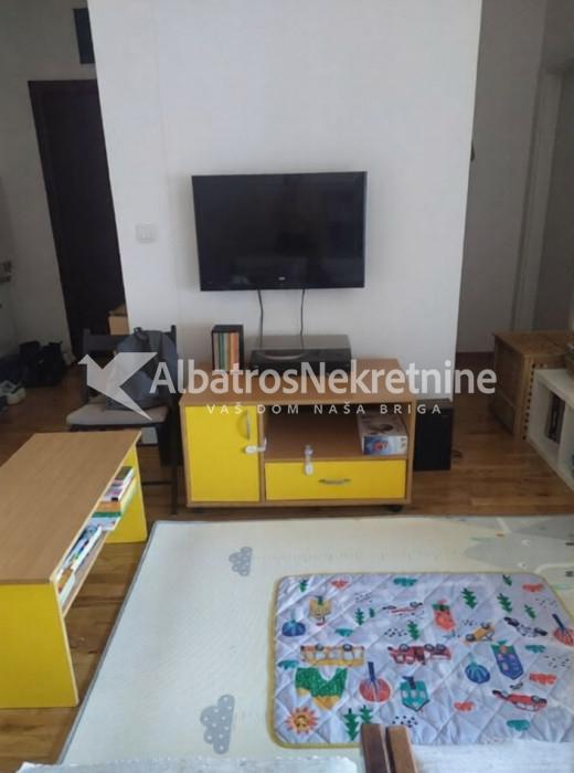 Novogradnja, dvosoban, Cvetkova pijaca